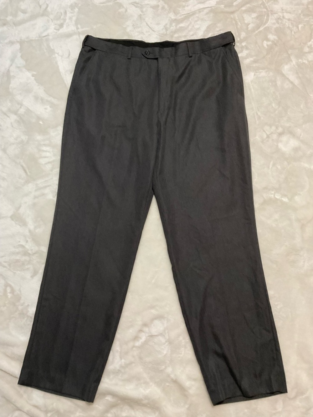 Stafford Gray Travel Classic Fit Dress Pants with Expanding Waistband Size 40x32